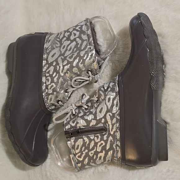 Sperry Top Spider Women's Seasonal Saltwater Leojac Silver Boot - Picture 5 of 10